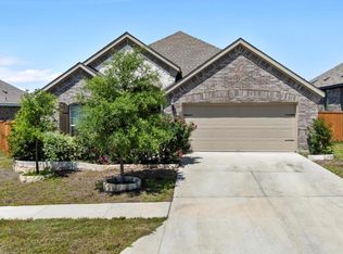 693 Spinnaker Loop, Kyle, TX 78640