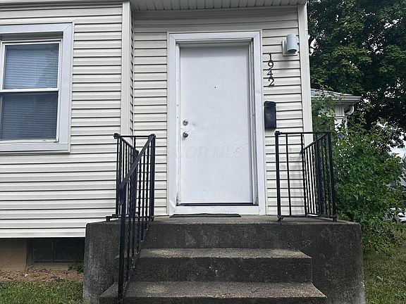 2nd image of 1088 22nd Ave
