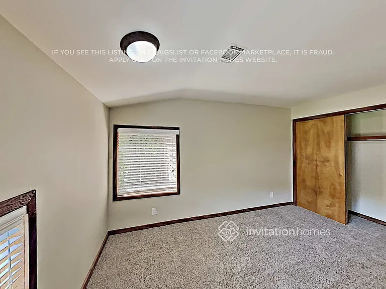 2955 Pond View Ct — Photo 12