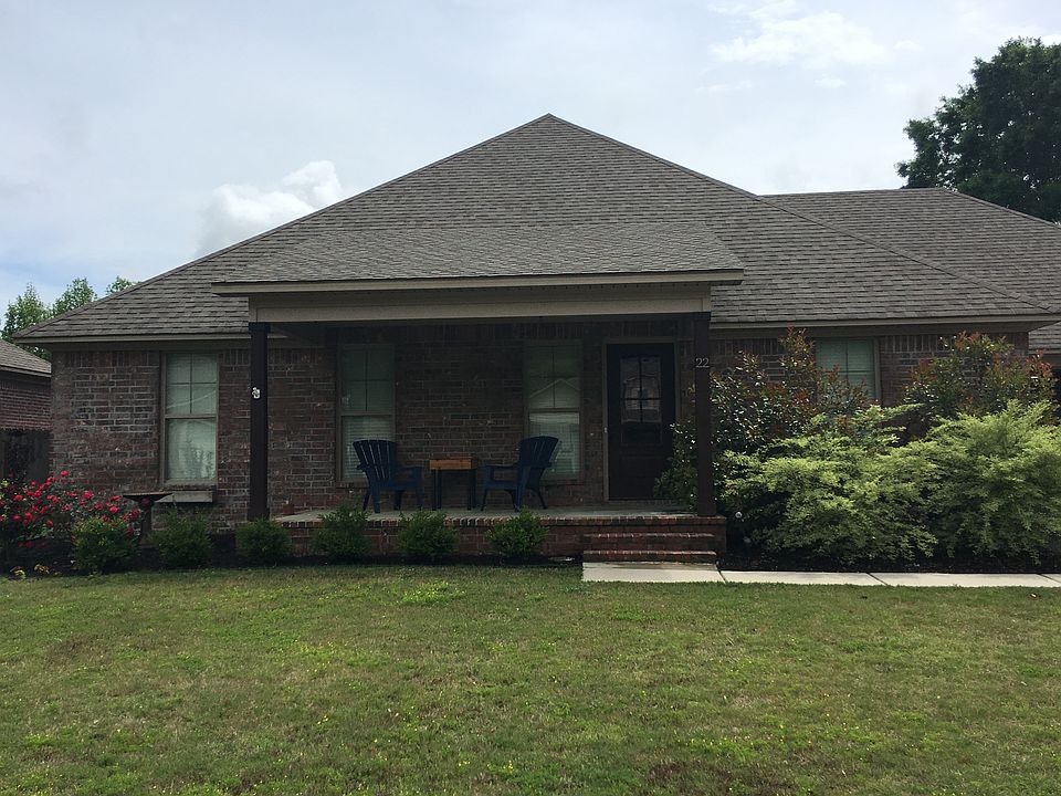 1st image of 22 Brentwood Dr