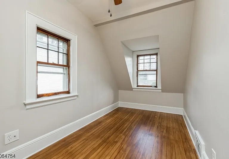 1244 Birch St #B — Photo 14