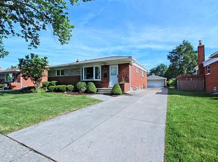 11451 Gerald Dr, Warren, MI 48093