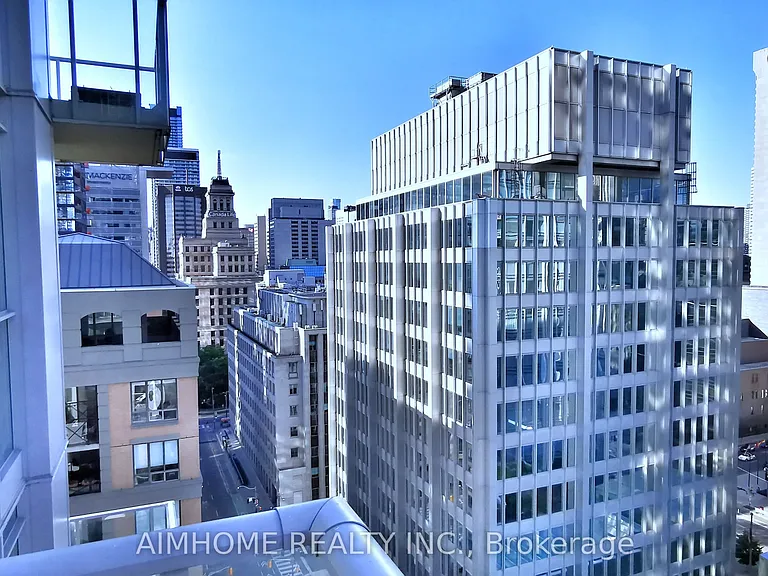 126 Simcoe St #1708 — Photo 15