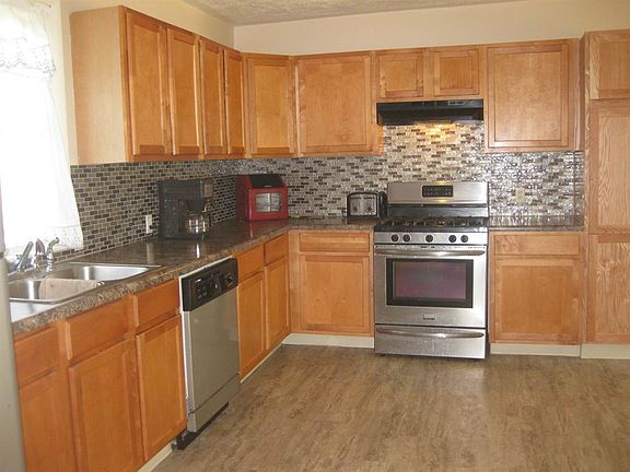 3rd image of 2225 Bullock Rd