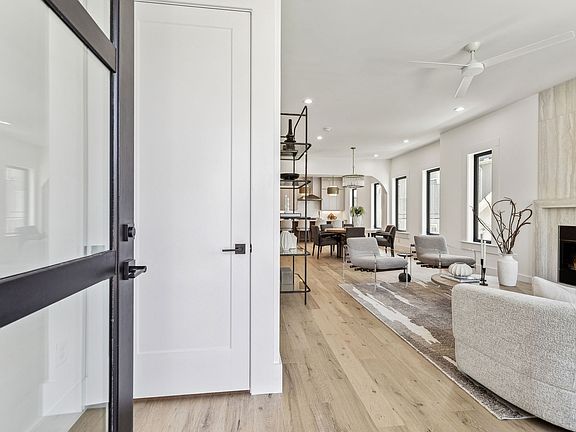 3rd image of 3135 Parthenon Ave #A
