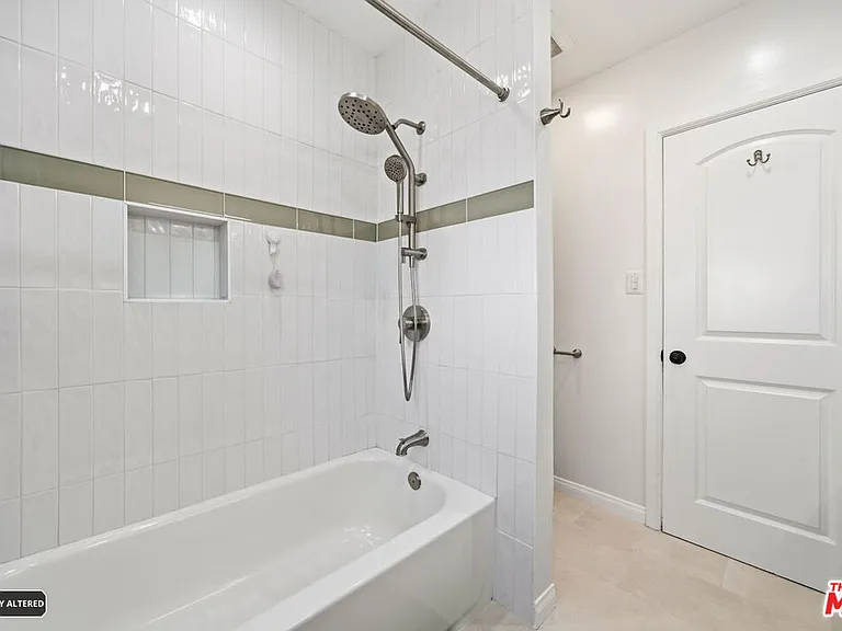 1501 W 104th St — Photo 19