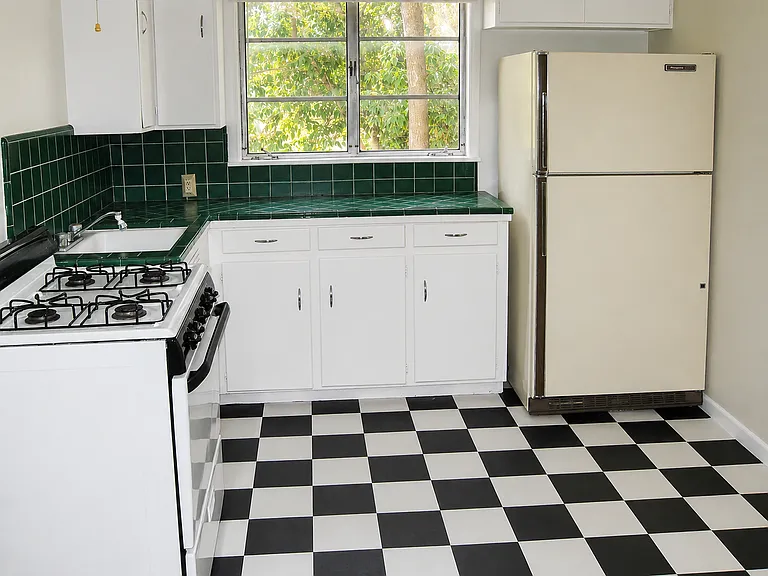 1121 & 1129 Magnolia Ave — Photo 28