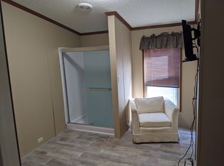 327 Shanklin Rd, Beaufort, SC 29906