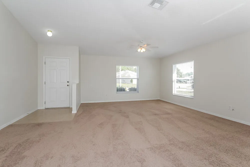 3 bed, 2.0 bath, 1473 sqft, $2,120 — Photo 2