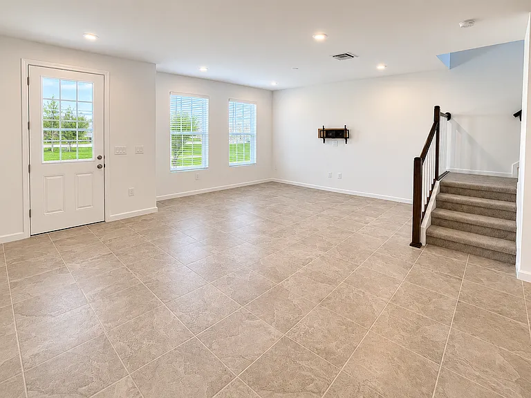 2125 Emil Jahna Rd — Photo 2