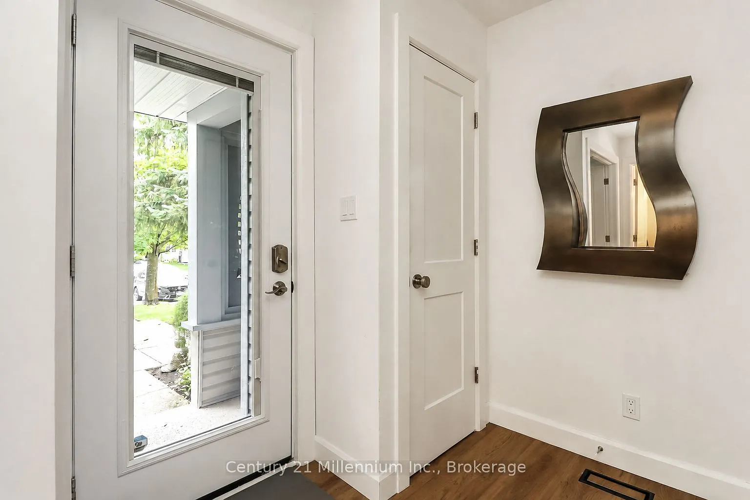 3 bed, $3,600 — Photo 3