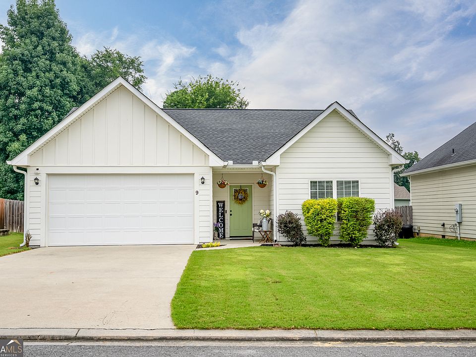 1st image of 9 Applewood Dr NE