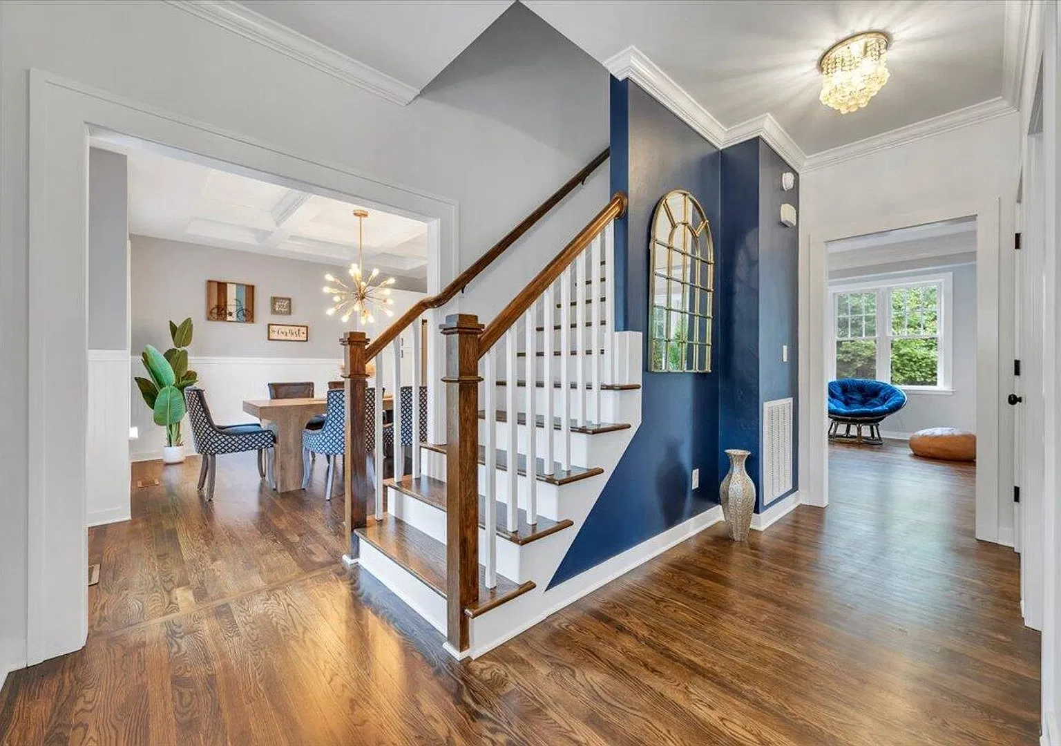Spacious Home in Desirable SW Roanoke Location — Photo 4