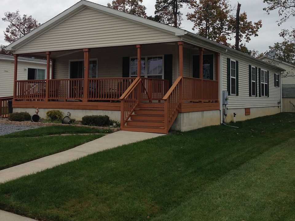 2nd image of 23 Rosewood Ln