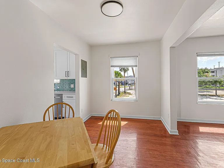 1008 E Strawbridge Ave — Photo 11