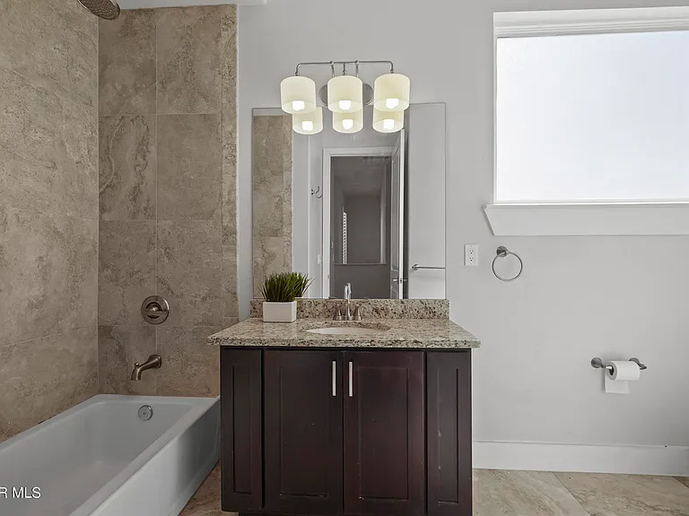 13012 Birdsview Cir — Photo 10