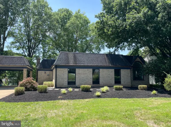 1834 Quartet Cir, Vienna, VA 22182