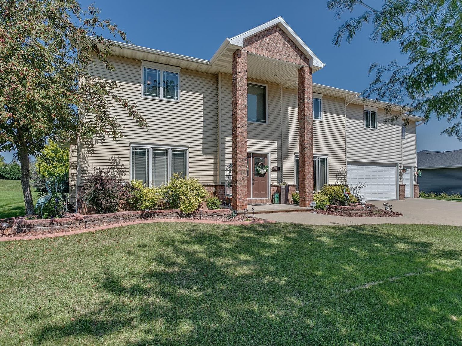 332 E Clearfield Ln, Appleton, WI 54913 Zillow