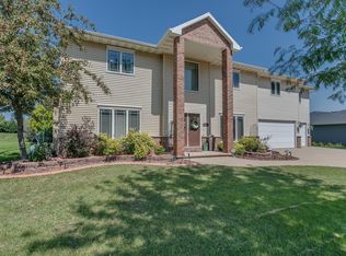 332 E Clearfield Ln, Appleton, WI 54913