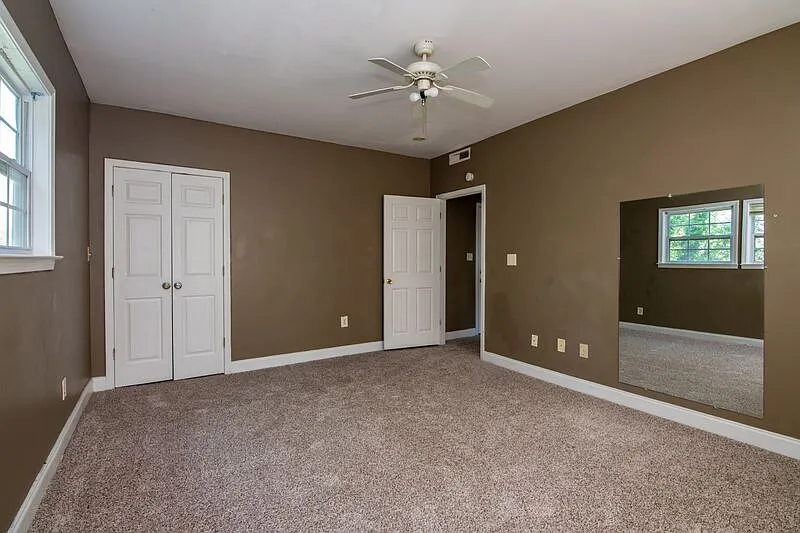 3 bed, 1.0 bath, 1174 sqft, $875 — Photo 4