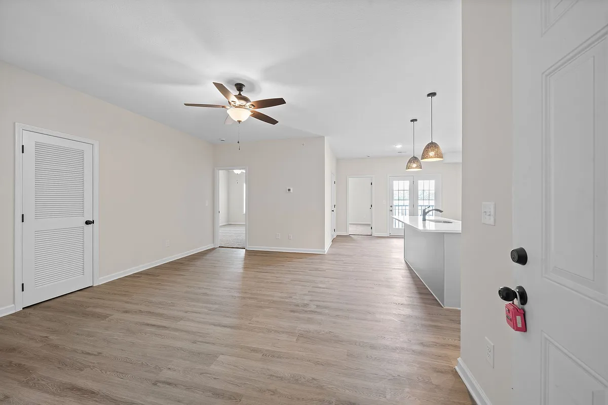 Building Photo - 15 Millswood Dr #A-208
