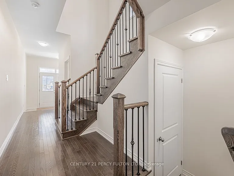 1263 Plymouth Dr — Photo 5