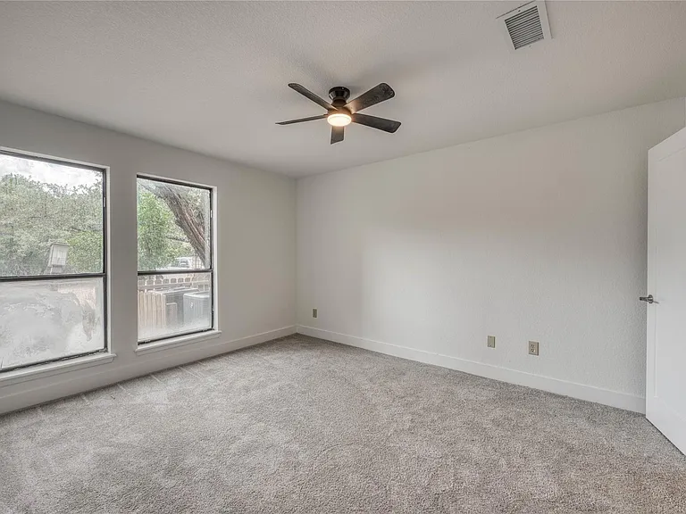 901 Cheyenne #C — Photo 25