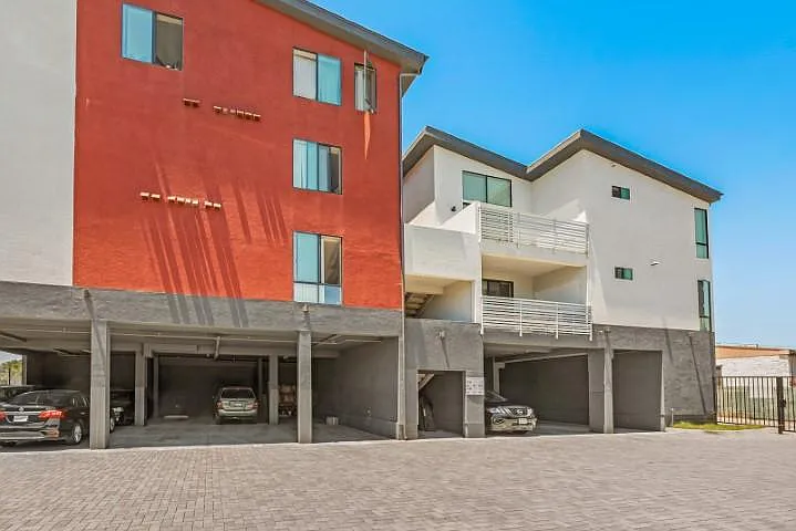 6619 Linda Vista Rd #6 — Photo 30