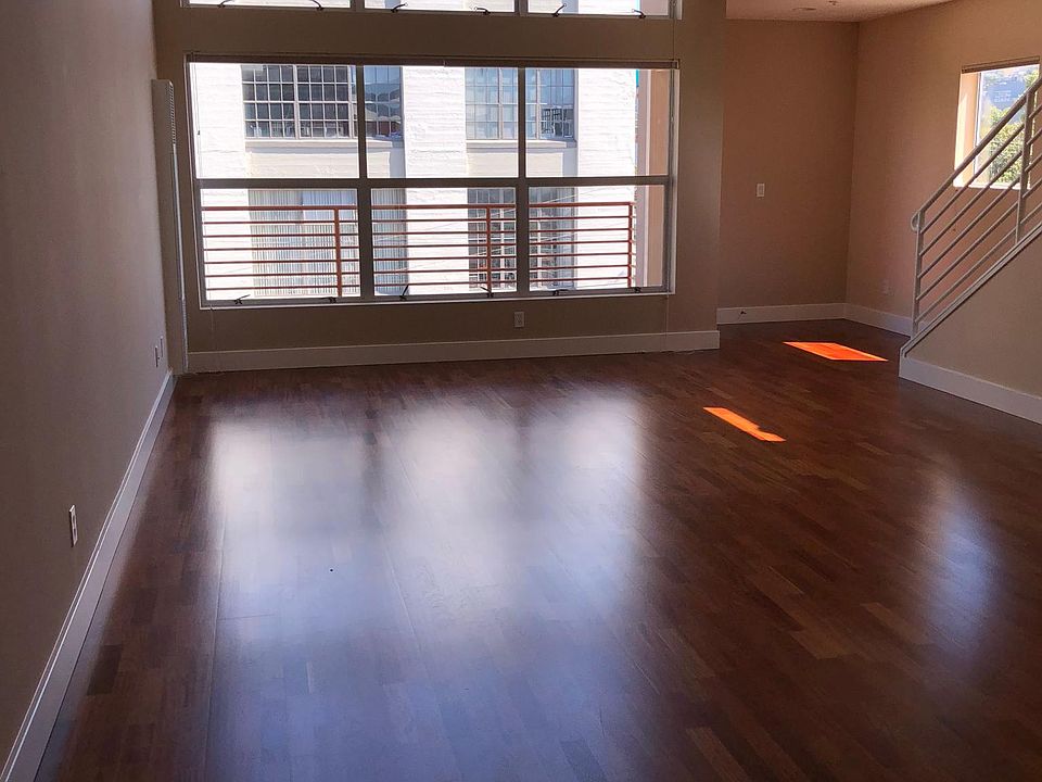 LIVE / WORK LOFTS 1907SF OF LIVING SPACE