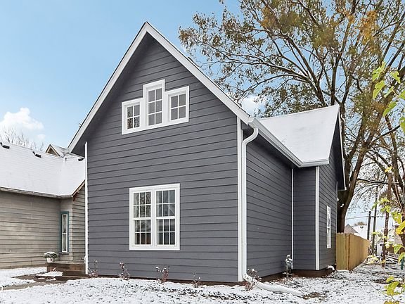 2nd image of 819 Cottage Ave