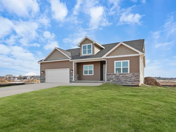 300 Michelle 177, Cottage Grove, WI 53527