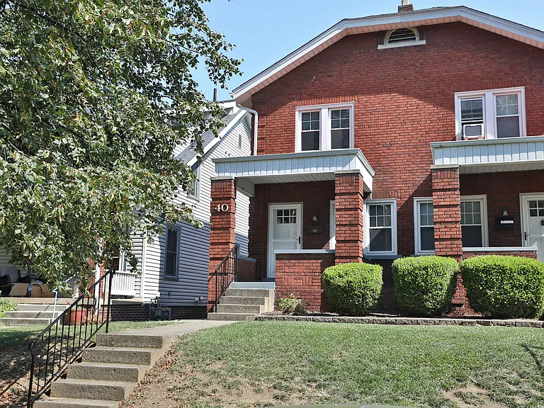 40 W Weber Rd — Photo 2