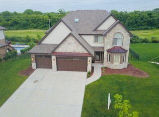 21498 English Cir, Frankfort, IL 60423