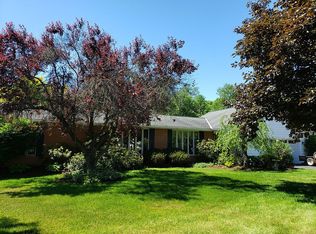 12 Greenbriar Cir, Russell, PA 16345