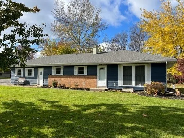 3726 Highland Dr, Fort Wayne, IN 46804
