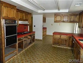 4th image of 8441 Sarah St