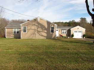 52 Brookfield Rd, Brimfield, MA 01010