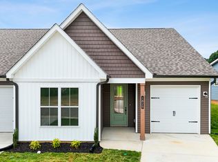 1820 Lateglow Way, Knoxville, TN 37931