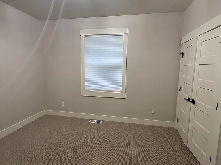 4518 Maple Ave — Photo 38