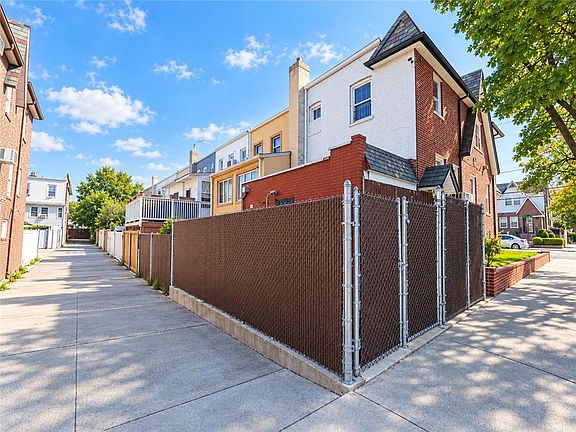 3rd image of 3101 Avenue R