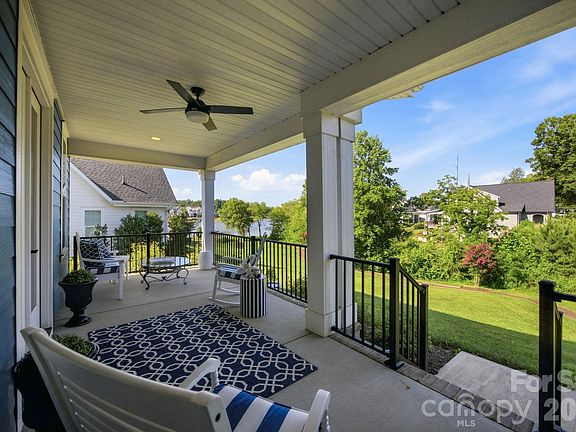 2nd image of 104 Sisters Cove Ct