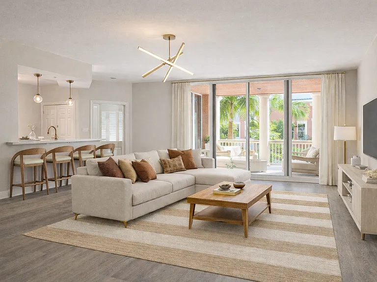 Bayfront Pl — Photo 2