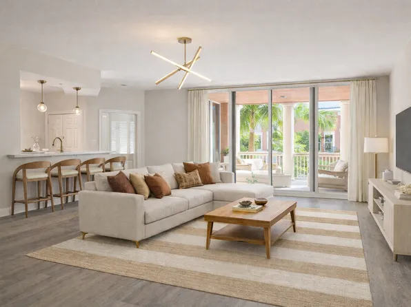 450 Bayfront Pl, Naples, FL