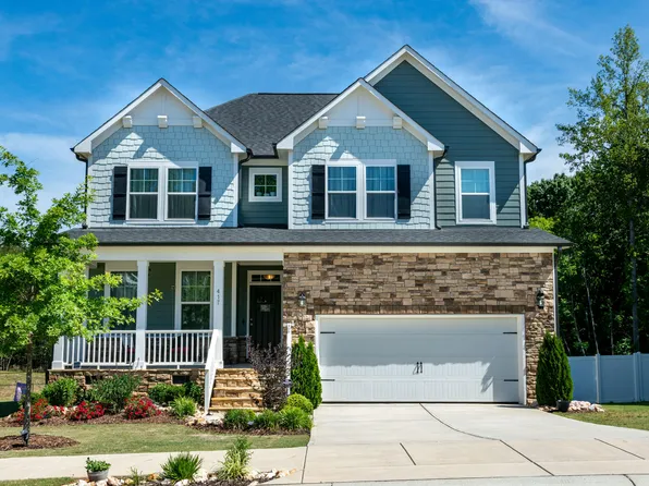 417 Reinsman Ct, Mebane, NC 27302