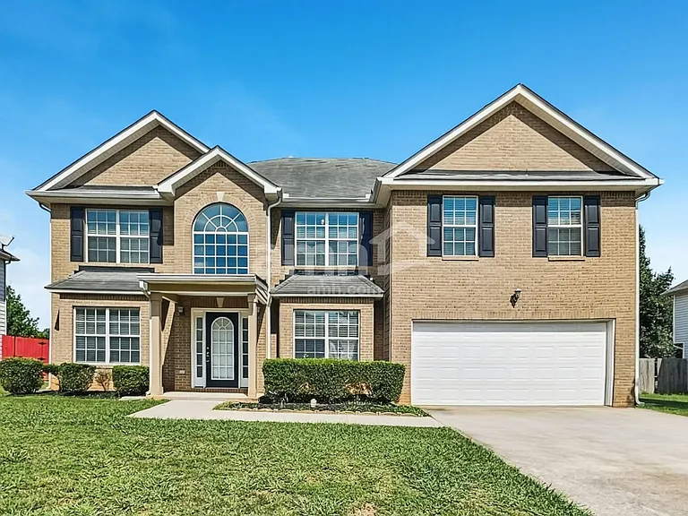 312 Othello Dr — Photo 1