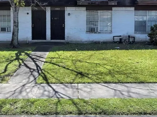 11919 Beechnut St, Houston, TX 77072