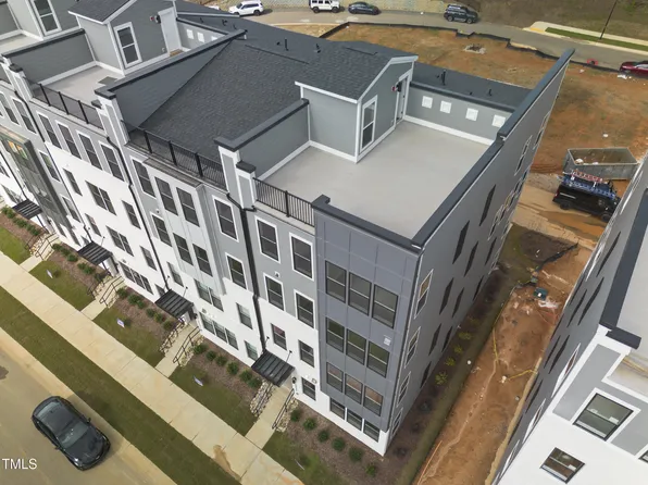 10537 Pleasant Branch Dr #201, Raleigh, NC 27614