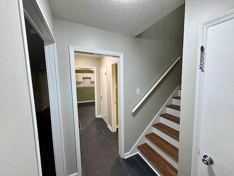 2505 Hawksbury Ln #2505 — Photo 4