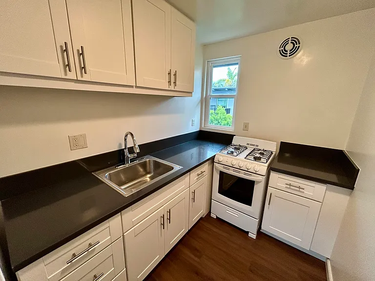47 Ocean View Ave #14 — Photo 7