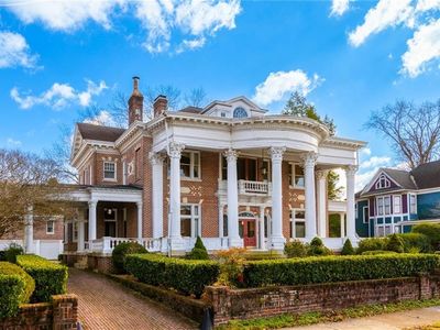 104 S Broad St, Suffolk, VA, 23434